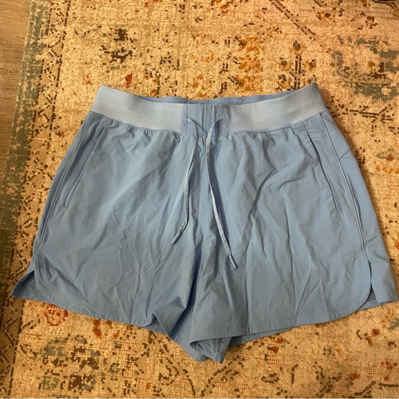 Lululemon License to Train High-Rise Short 4" in Aero Blue - Picture 2 of 7